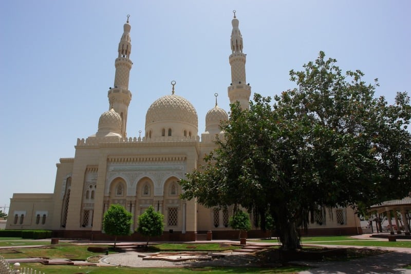 grand jumeirah mosque dubai